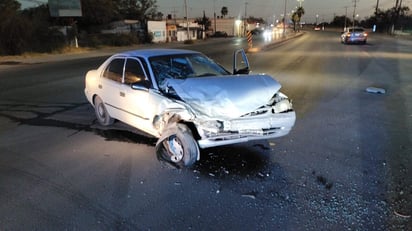 accidente : El conductor del Corolla, identificado como Rodolfo García, resultó con golpes que requirieron atención médica inmediata. accidente : El conductor del Corolla, identificado como Rodolfo García, resultó con golpes que requirieron atención médica inmediata.