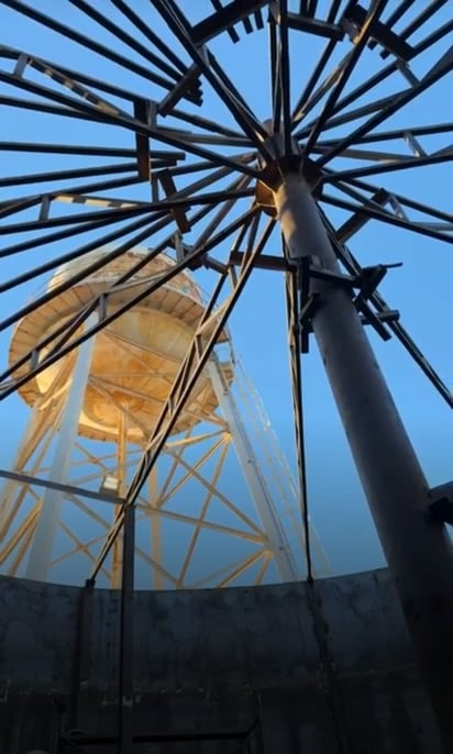 Tanque de almacenamiento de agua