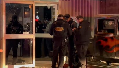 agresión: Hugo Hernández, de 36 años, sufrió heridas en el cuello y el hombro luego de que un empleado del establecimiento.