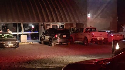 agresión: Hugo Hernández, de 36 años, sufrió heridas en el cuello y el hombro luego de que un empleado del establecimiento.