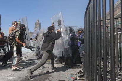 Morena, PVEM y PT condenan violencia registrada en marcha opositora