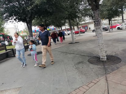 Empresas reducen producción en diciembre y dan vacaciones