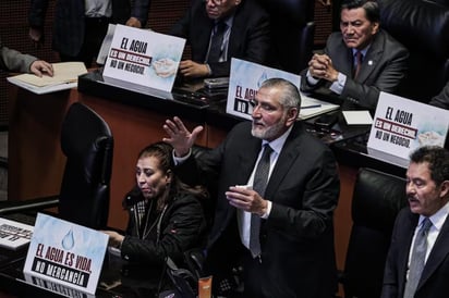 LEY DE AGUAS El Senado rechazó la moción suspensiva del PAN durante la discusión de la Ley General de Aguas, en una sesión marcada por fuertes posicionamientos entre