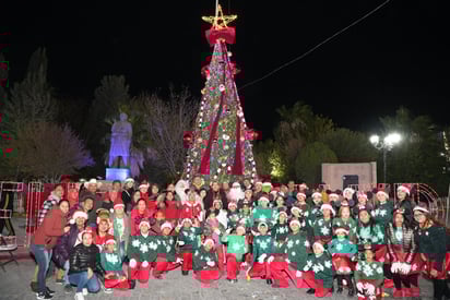 región: La época navideña llegó al municipio