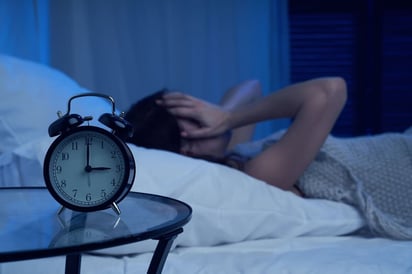 ¿Por qué despiertas justo antes de que suene tu alarma? Esto responde la ciencia