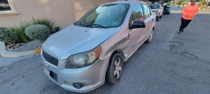 SEGURIDAD Elementos de Control de Accidentes se encargaron del peritaje. Un choque entre dos vehículos registrado en la avenida Monterrey, a la altura de la calle