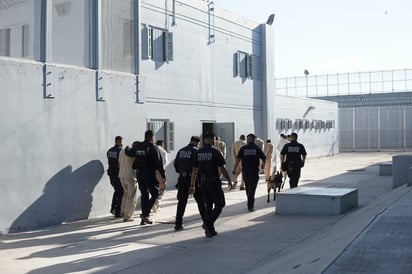 SEGURIDAD Llegaron 150 nuevos reos a Monclova.  La Secretaría de Seguridad Pública dio a conocer que durante la madrugada de este viernes se efectuó un operativo