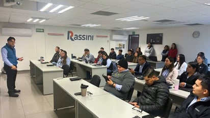 Alumnos del Tecnológico Exponen Resultados de Estancia en Rassin