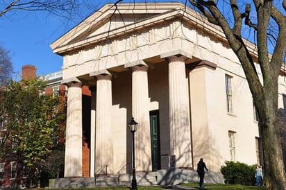 Tiroteo cerca de la Universidad de Brown deja heridos