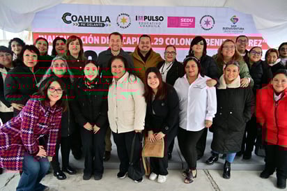 región: Alcalde encabeza el evento dirigidfo a los niños