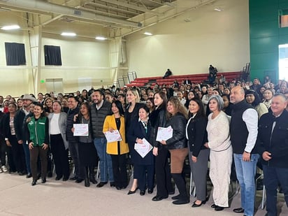 Mujeres al Siguiente Nivel