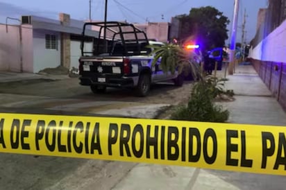 Hallan a mujer sin vida en vehículo frente a hospital de Los Mochis, Sinaloa