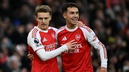 Arsenal vence a Brighton y recupera el liderato de la Premier League