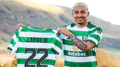 Celtic anuncia el fichaje del lateral mexicano Julián Araujo