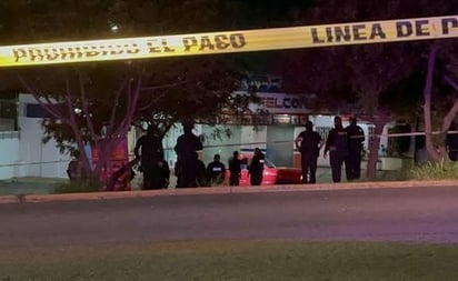 MÉXICO El expolicía municipal de Uruapan y administrador de una página de contenido en Facebook, Antonio Castro, fue atacado a tiros en su negocio de venta de pollos