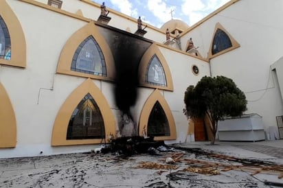 Fallece hombre calcinado en incendio de nacimiento navideño en Los Mochis, Sinaloa