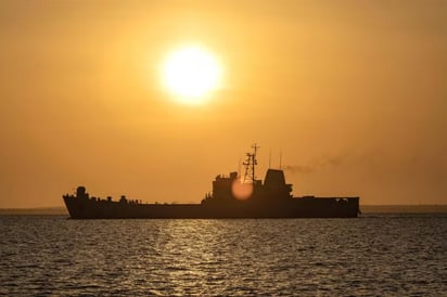 Guardia Costera de EE.UU. aborda petrolero con bandera rusa en Atlántico Norte