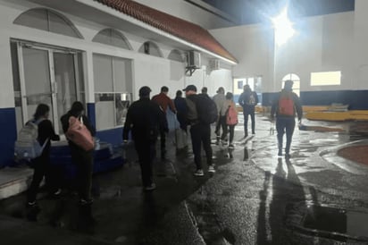 SEGURIDAD Doce migrantes, incluidos menores de edad, fueron rescatados por autoridades estatales tras permanecer privados de la libertad en un domicilio de la colonia