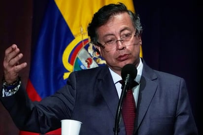 COLOMBIA El presidente Gustavo Petro afirma que existe una 'amenaza real' de acción militar de EE.UU. contra Colombia tras la operación en Venezuela.  En una entrevista