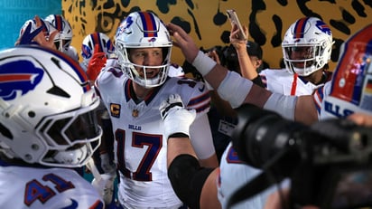Buffalo gana 27-24 a Jacksonville y avanza a Ronda Divisional de AFC