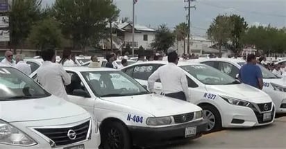 Tarifas de taxi bajo revisión