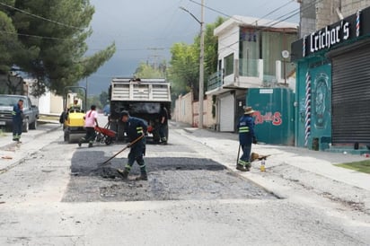 Aumentarán presupuesto vial y reforzará bacheo en la capital
