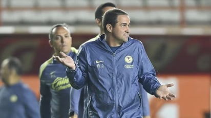 André Jardine se lanza contra el arbitraje