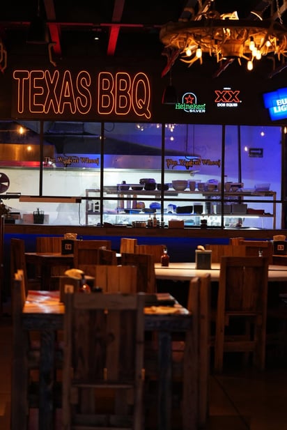 comercios : Wagon Wheel operó por cerca de dos años como parte de la oferta gastronómica de la ciudad, enfocándose en platillos texanos.