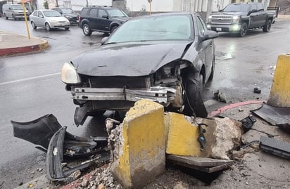 ACCIDENTE    Piedras Negras, Coah.– Corporaciones de seguridad y tránsito atendieron un reporte de accidente vehicular registrado en el cruce de las calles Anáhuac