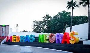 Crece los negocios pese a desempleo.