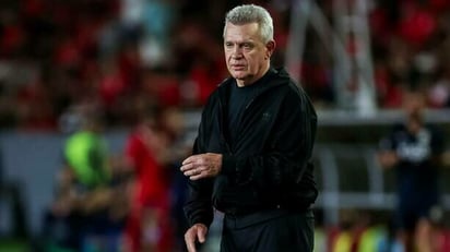 Javier Aguirre viaja a Europa para evaluar lesiones de Chávez y Huescas