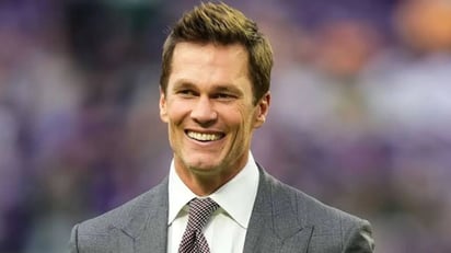 NFL    Tom Brady reaccionó tras la decisión que excluyó a Bill Belichick de la lista de elegibles para el Salón de la Fama de la NFL en su primer año.