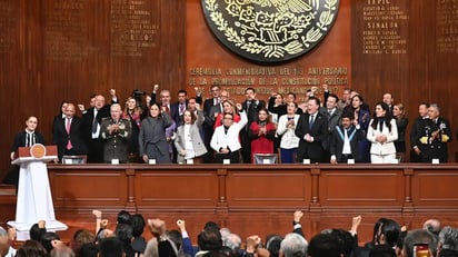 Sheinbaum defiende soberanía en aniversario de la Constitución