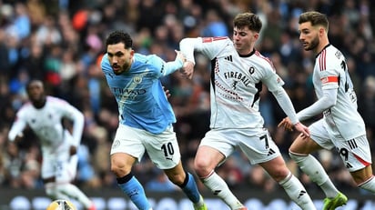 Manchester City vence al Salford y avanza a octavos de la FA Cup