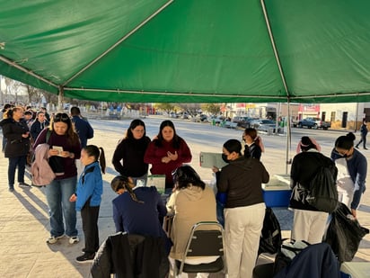 VACUNACIÓN La Secretaría de Salud activó una jornada intensiva de vacunación en la Región Carbonífera para reforzar esquemas y prevenir casos de sarampión. La Secretaría