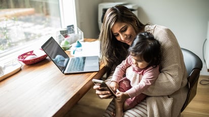 App para celular apoya con éxito a madres primerizas