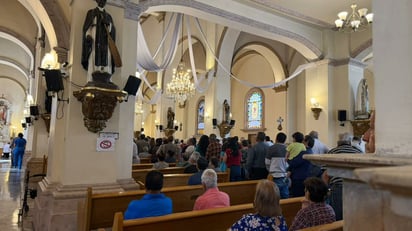 Inicia la Cuaresma con la imposición de la cruz de ceniza