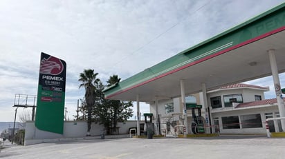 GASOLINERA Empresario confirma que cierre se debe únicamente a un trámite administrativo pendiente. La gasolinera con imagen 'Pemex ubicada sobre la carretera