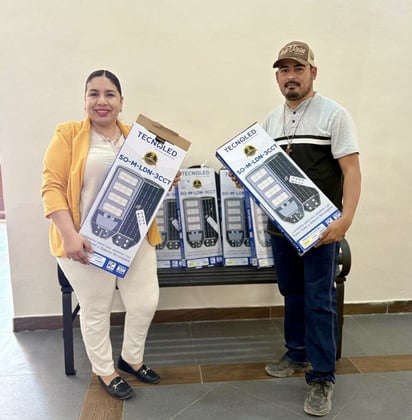 ALUMBRADO El Gobierno Municipal de Juárez anunció la instalación de nuevas lámparas solares para reforzar el alumbrado público y mejorar la seguridad
