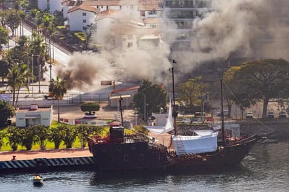 Turistas atrapados por violencia tras muerte de “El Mencho”