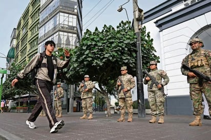Gobierno interino de Perú decreta estado de emergencia en Lima y Callao por violencia