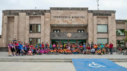 \'Domingo en Movimiento\'