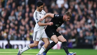 Premier League: Con Jiménez titular, Fulham derrota a unos Spurs en crisis