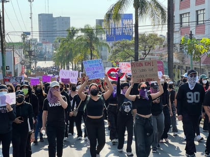 UAEM cumple cinco días de protestas por feminicidio de Kimberly Ramos