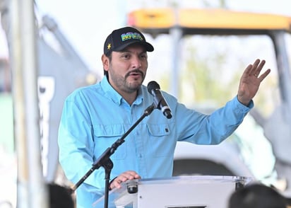 Alcalde de Monclova llama a conmemorar el 8M con respeto