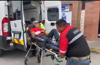 Detienen a taxista tras atropellar a adulto mayor en cruce del centro