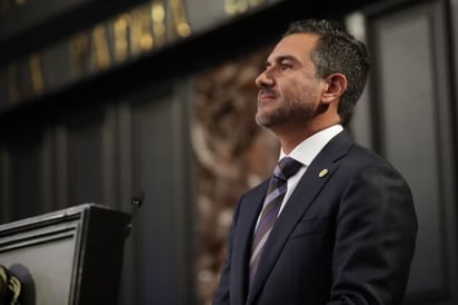 Yunes Márquez asiste a Cumbre de París, no como representante oficial