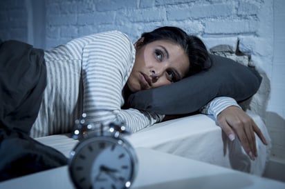Alertan sobre crisis de sueño en México por hábitos y tecnología