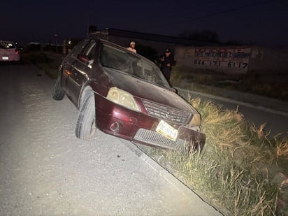 SEGURIDAD La Policía Estatal levantó el reporte correspondiente.  Una salida de camino registrada la noche de ayer movilizó a cuerpos de emergencia luego