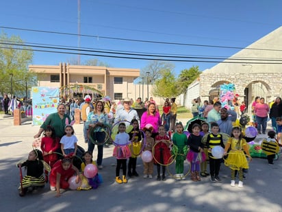 Participación infantil marca el Desfile de la Primavera 
